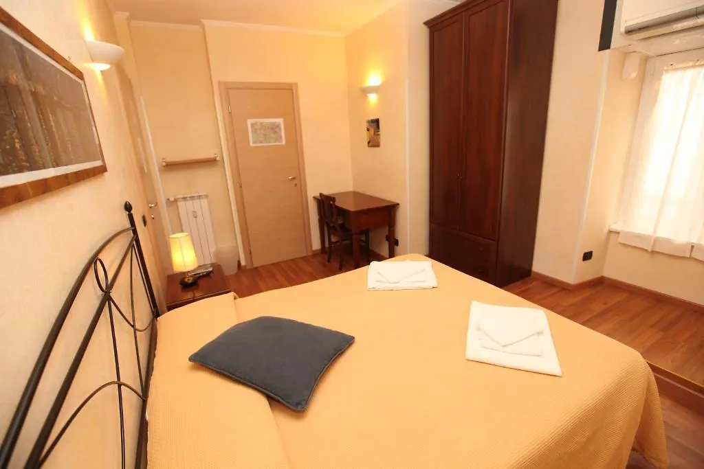 A Ca Degli Equi B&B Rome 2*,  Italy