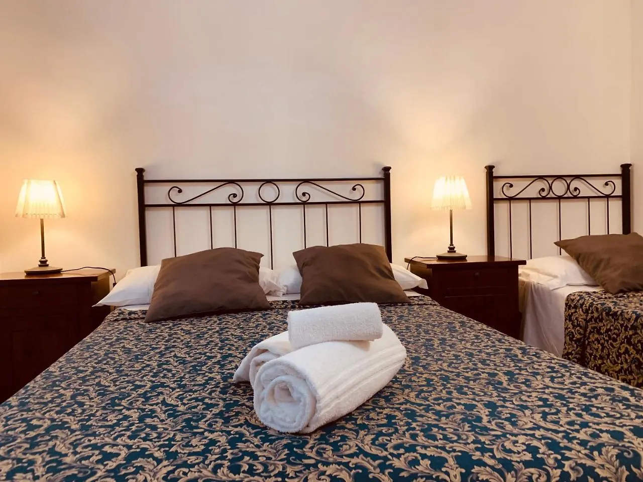 A Ca Degli Equi B&B Rome 2*,  Italy